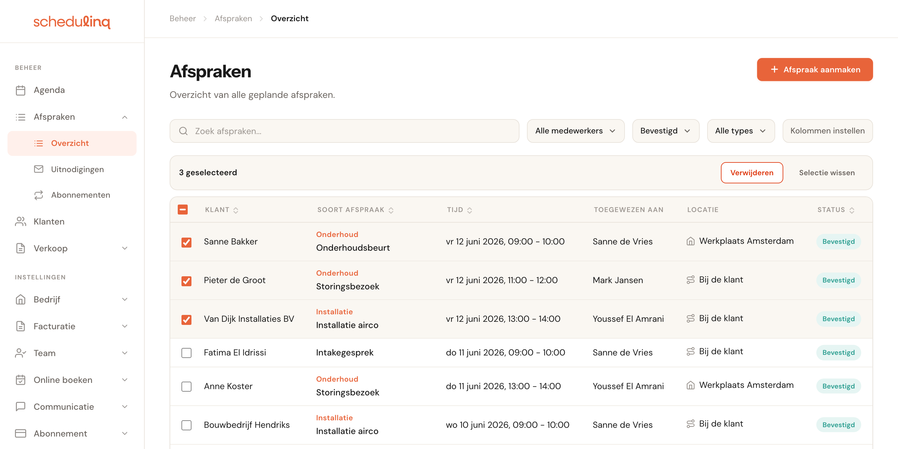 Drie aangevinkte regels met daarboven de selectiebalk.