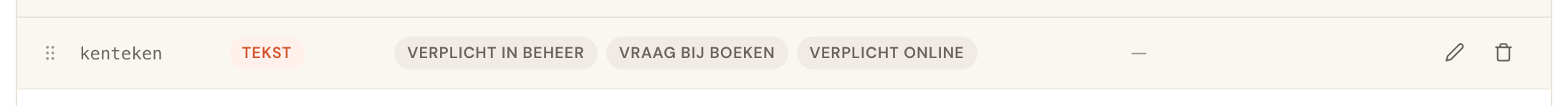 Een rij in het overzicht met de knoppen bewerken en archiveren.