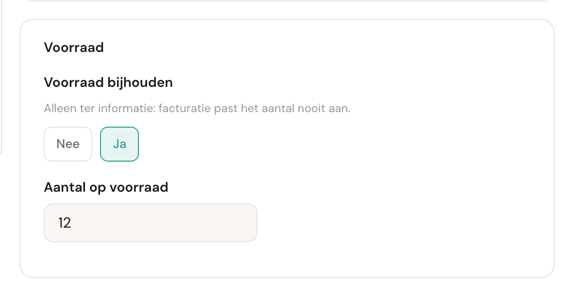 De kaart Voorraad met Voorraad bijhouden op Ja en 12 als aantal op voorraad.