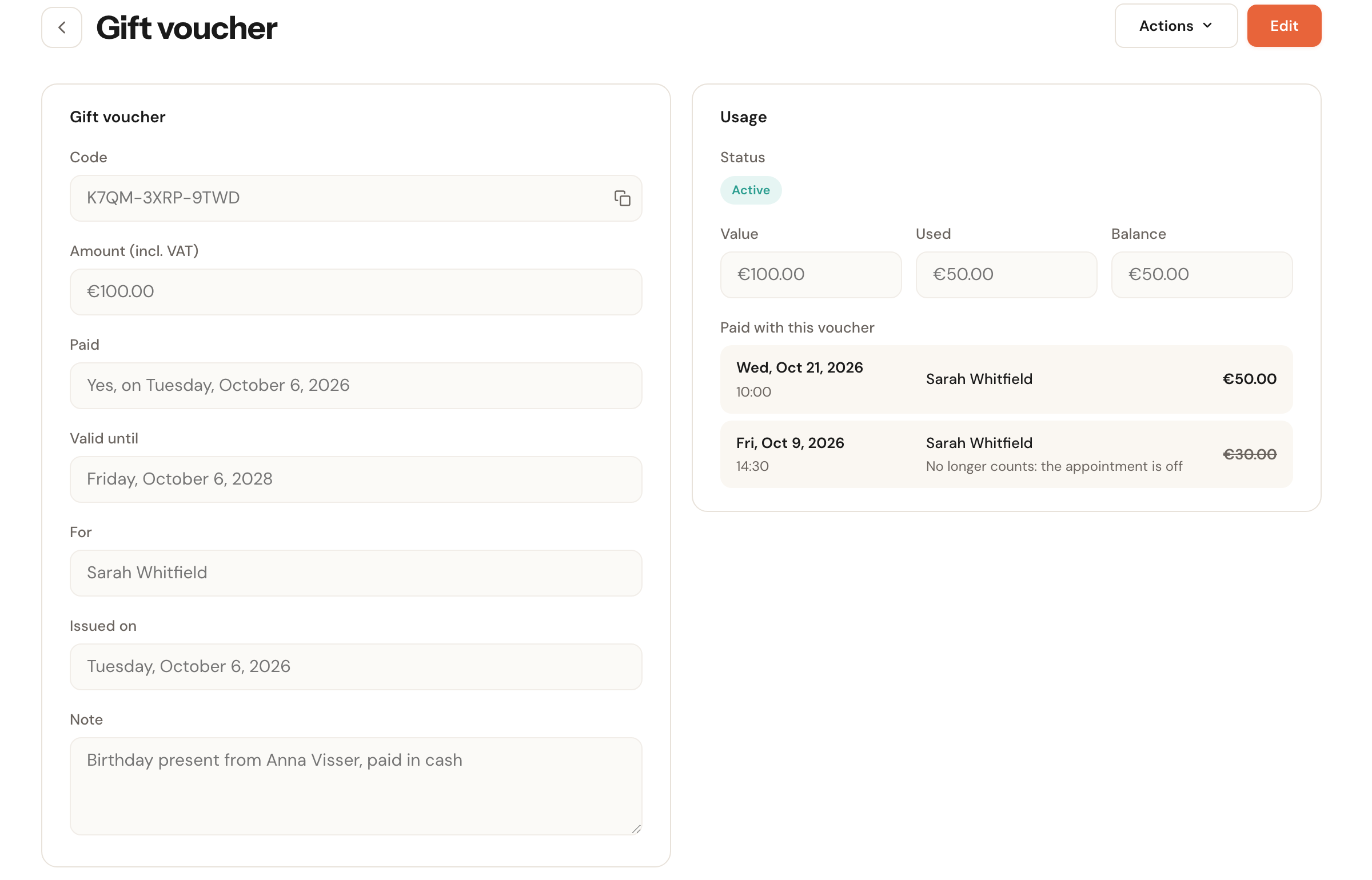 The page of gift voucher K7QM-3XRP-9TWD: on the left the fields in view mode, with Paid: Yes, on Tuesday, October 6, 2026; on the right Usage with the status Active, value €100.00, used €50.00, balance €50.00, and two appointments: Wednesday 21 October for €50.00, and Friday 9 October for €30.00, struck through with No longer counts: the appointment is off.