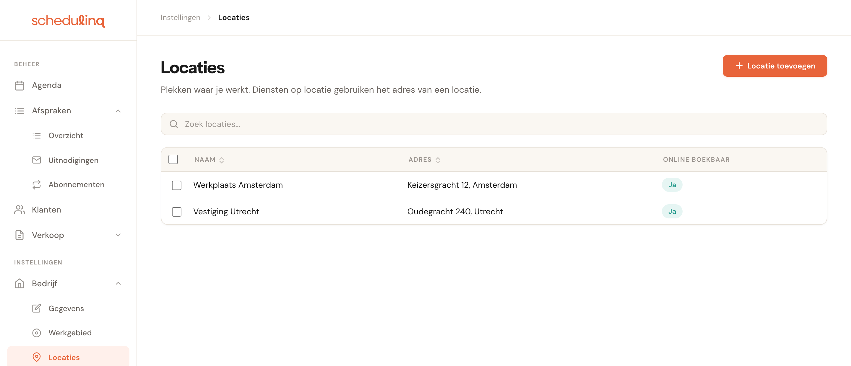 Het overzicht Locaties met twee locaties, hun adres en de kolom Online boekbaar.