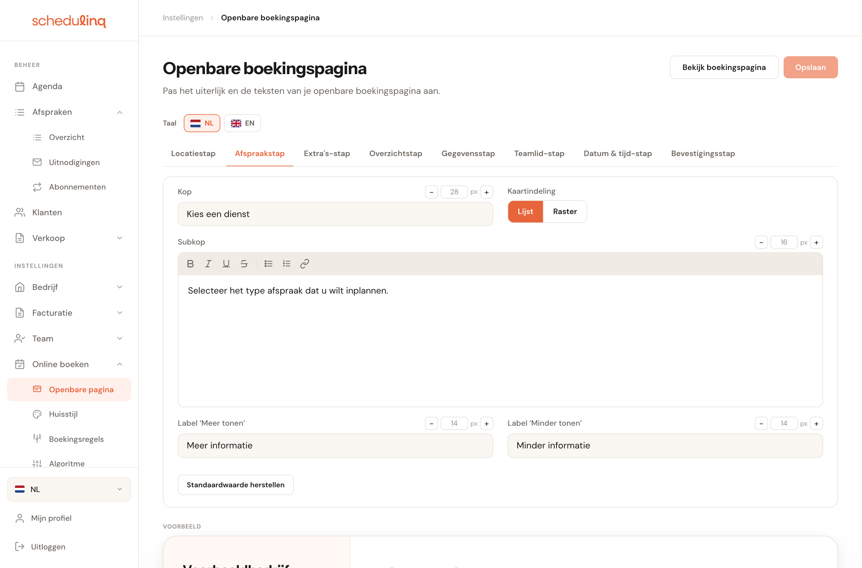 Het scherm Openbare boekingspagina met de taalkeuze, de stappenbalk en de bewerkvelden.