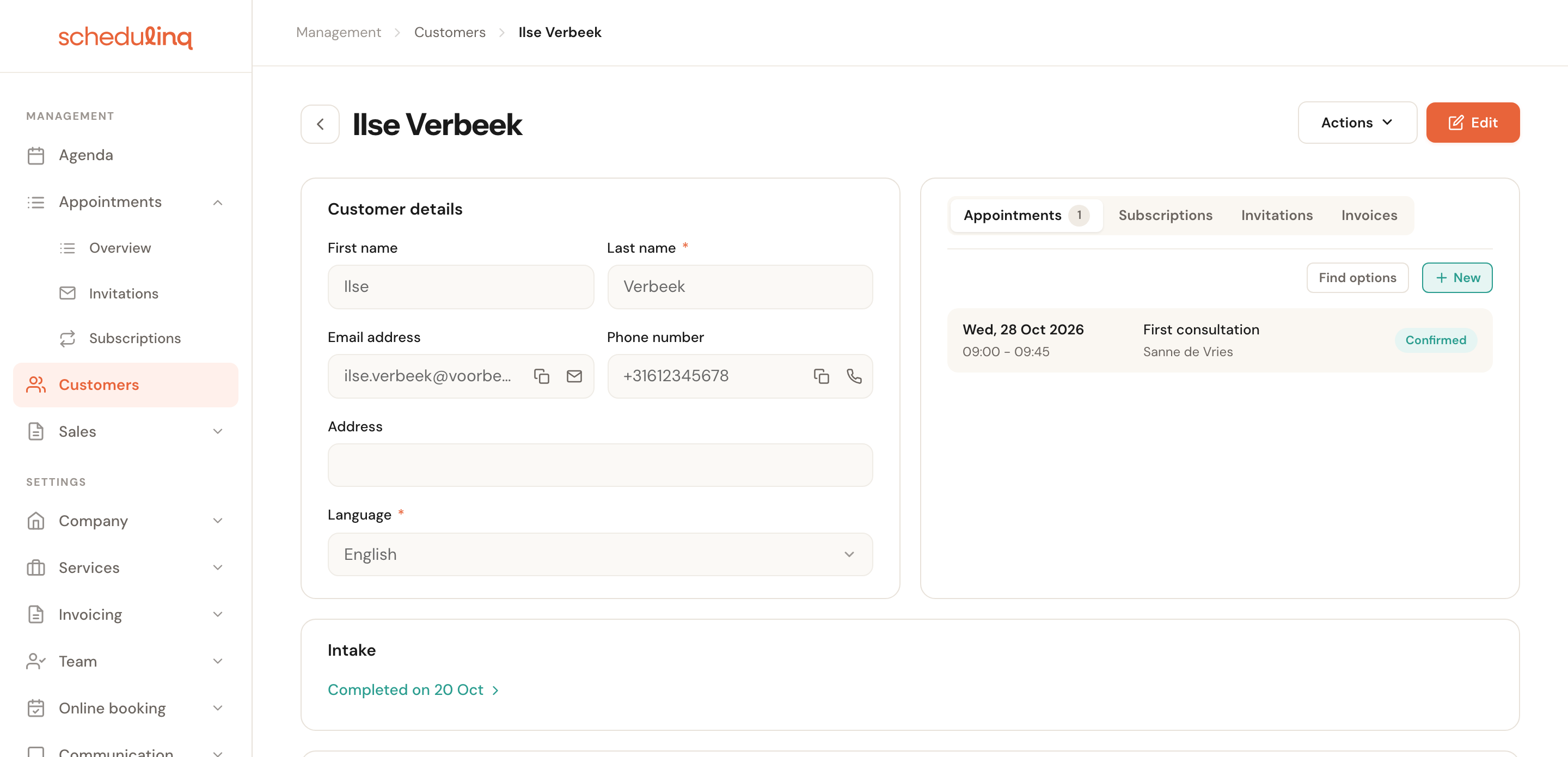Ilse Verbeek's customer record with her first consultation on 28 October, and below it the Intake card with the line Completed on 20 Oct.