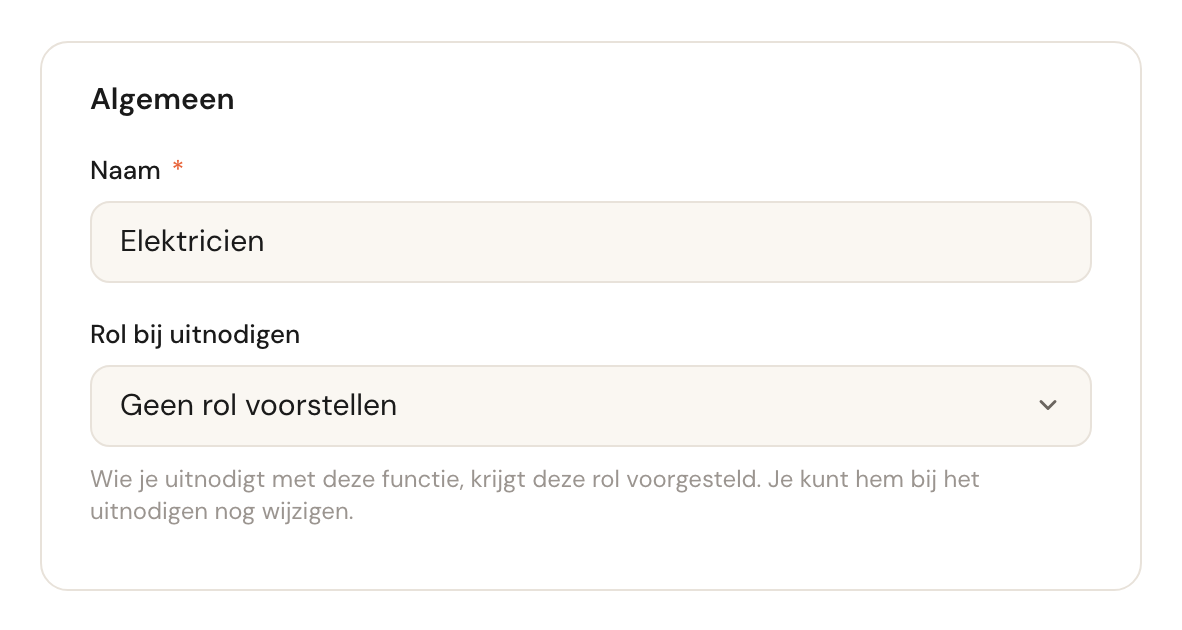 Het formulier Nieuwe functie met de naam Elektricien en bij Rol bij uitnodigen Geen rol voorstellen, met de uitleg eronder.