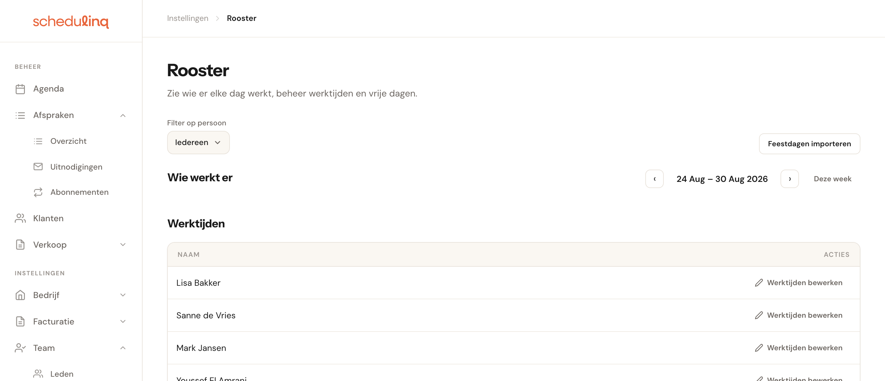 Het rooster met de knop Uitzondering toevoegen en een bestaande vrije periode.